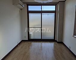 メゾンオーブ 203 2階ワンルームのリビング/ダイニング