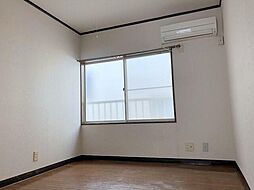 フラットアマリ 205 2階ワンルームのリビング/ダイニング