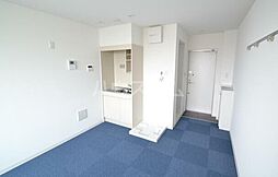 コスモアイズ2 101 1階ワンルームのリビング/ダイニング