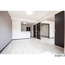 アーバンコート尾西 302 3階2LDKのリビング/ダイニング