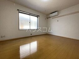 クレドールIII 101 1階1Kのリビング/ダイニング