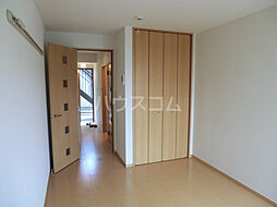 シャレ・エトワール 202 2階1Kのリビング/ダイニング