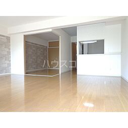 ベルハイツ司 1D 1階2LDKのリビング/ダイニング