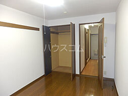 ロイヤル行徳 104 1階1Kのリビング/ダイニング