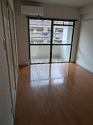 パレドール・イースト 210 2階2DKのリビング/ダイニング