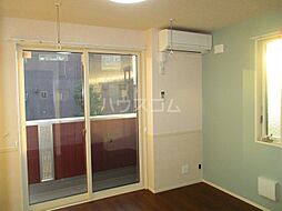 ベルフォーレ 202 2階ワンルームのリビング/ダイニング