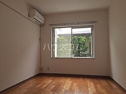 ヴィラ・フローラス 107 1階1Kのリビング/ダイニング