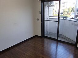 京王線 柴崎駅 徒歩5分の賃貸マンション 1階1Kのリビング/ダイニング