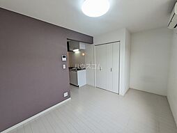 ク・ブラン・クニタチ 202 2階ワンルームのリビング/ダイニング