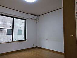 ペリセ 102 1階ワンルームのリビング/ダイニング