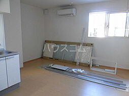 京王線 調布駅 徒歩4分の賃貸アパート 2階1LDKのリビング/ダイニング