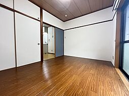 シシンハイツ 102 1階1DKのリビング/ダイニング