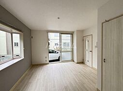 井上テラスハウスＣ 102 1階2LDKのリビング/ダイニング