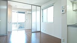 サン・イースト 105 1階1LDKのリビング/ダイニング