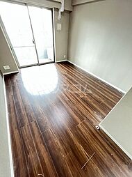 東急田園都市線 駒沢大学駅 徒歩2分の賃貸マンション 4階1Kのリビング/ダイニング