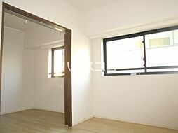 東急田園都市線 三軒茶屋駅 徒歩6分の賃貸マンション 2階1DKのリビング/ダイニング