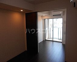 東急田園都市線 三軒茶屋駅 徒歩6分の賃貸マンション 5階1LDKのリビング/ダイニング