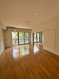 小田急小田原線 経堂駅 徒歩13分の賃貸マンション 1階3LDKのリビング/ダイニング