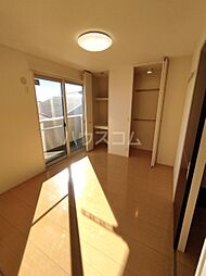 JR東海道本線 豊橋駅 バス10分 新栄下車 徒歩30分の賃貸アパート 3階2LDKのリビング/ダイニング