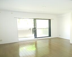 アルカンシェール三軒茶屋 105 1階1DKのリビング/ダイニング