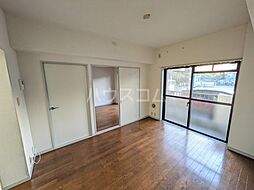 京王線 つつじヶ丘駅 徒歩5分の賃貸マンション 1階2DKのリビング/ダイニング