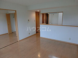 アーバンスクエアIII 302 3階2LDKのリビング/ダイニング