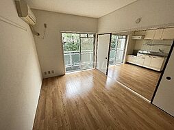 エザンス 2-B 2階2DKのリビング/ダイニング