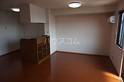 アベニール十六田 202 2階1LDKのリビング/ダイニング