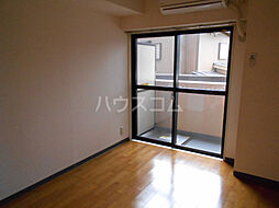 JR中央線 三鷹駅 徒歩7分の賃貸マンション 5階1Kのリビング/ダイニング