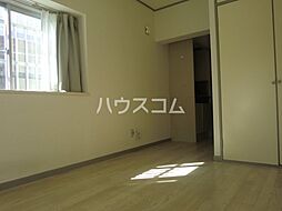 メゾン・ド・ラポール 203 2階ワンルームのリビング/ダイニング