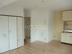 大成ルームズ 301 3階ワンルームのリビング/ダイニング