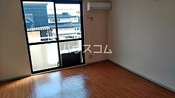 リバーサイドキャッスル 101 1階1DKのリビング/ダイニング