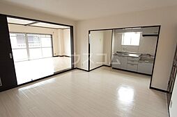 サンピア堀込 202 2階2LDKのリビング/ダイニング