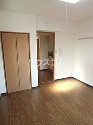 ローズウッド・コート 301 3階1Kのリビング/ダイニング