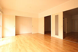 名古屋市営東山線 岩塚駅 徒歩5分の賃貸マンション 1階2DKのリビング/ダイニング