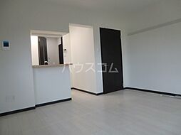 Prior 102 1階ワンルームのリビング/ダイニング