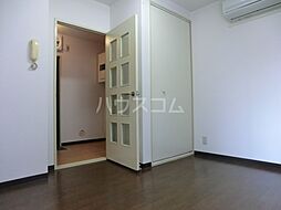 パティオ中川 202 2階1Kのリビング/ダイニング