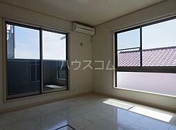 ランドヒルズウエストＡ棟 204 2階ワンルームのリビング/ダイニング