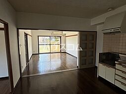 第3朋友レジデンス 201 2階3LDKのリビング/ダイニング