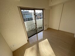 カルフールＭ 404 3階1Kのリビング/ダイニング