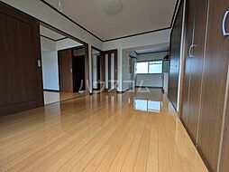 レジデンスカープ請地 202 2階1LDKのリビング/ダイニング