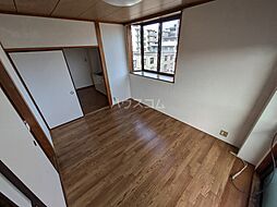 ニューアライ 302 3階1Kのリビング/ダイニング