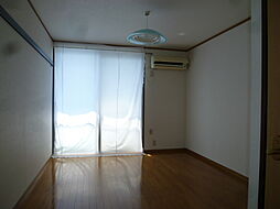 ホーリン原 207 2階ワンルームのリビング/ダイニング