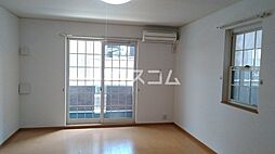 ウェストン遠若 102 1階ワンルームのリビング/ダイニング