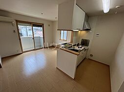 シャトル 201 2階2LDKのリビング/ダイニング