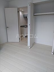 パディアン綾瀬 103 1階1Kのリビング/ダイニング