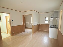 名古屋市営名城線 黒川駅 徒歩9分の賃貸アパート 3階1LDKのリビング/ダイニング