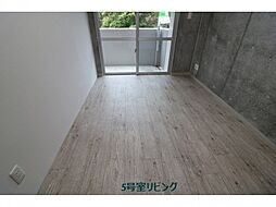 Ｅ−ｈｏｒｉｚｏｎ琉大前 205 2階1LDKのリビング/ダイニング