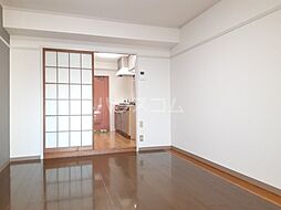 名古屋市営名港線 六番町駅 徒歩2分の賃貸マンション 1階2Kのリビング/ダイニング