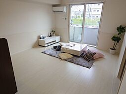 エルクルーズ 102 1階2LDKのリビング/ダイニング